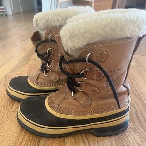 Sorel Caribou Snow Boots size 7